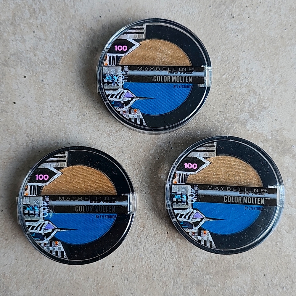 Maybelline color molten eyeshadow 400 sweeping blue 3 pack